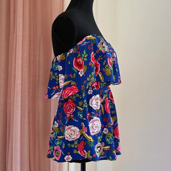 Off-Shoulder Floral Top - Picture 4 of 13